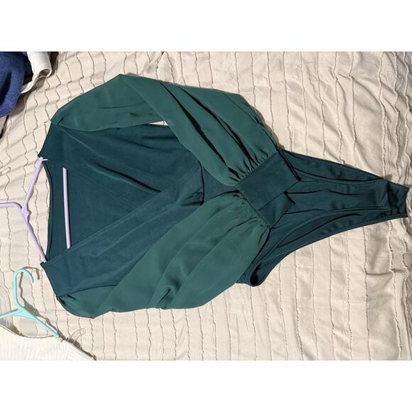 SHEIN Tops - Green Long Sleeve V-Neck Bodysuit SIZE Medium